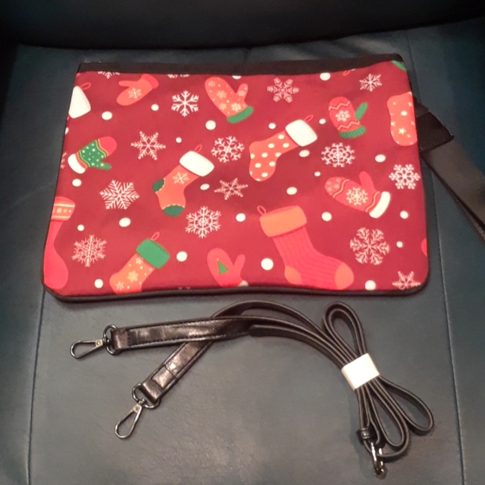 ***BNWOT Stocking and mitten crossbody